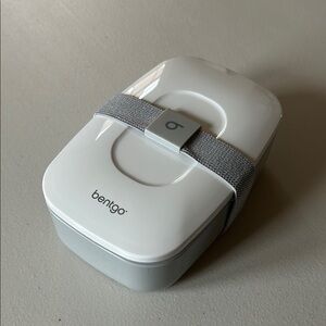 NWOT - BentGo Bento Box - Gray and White